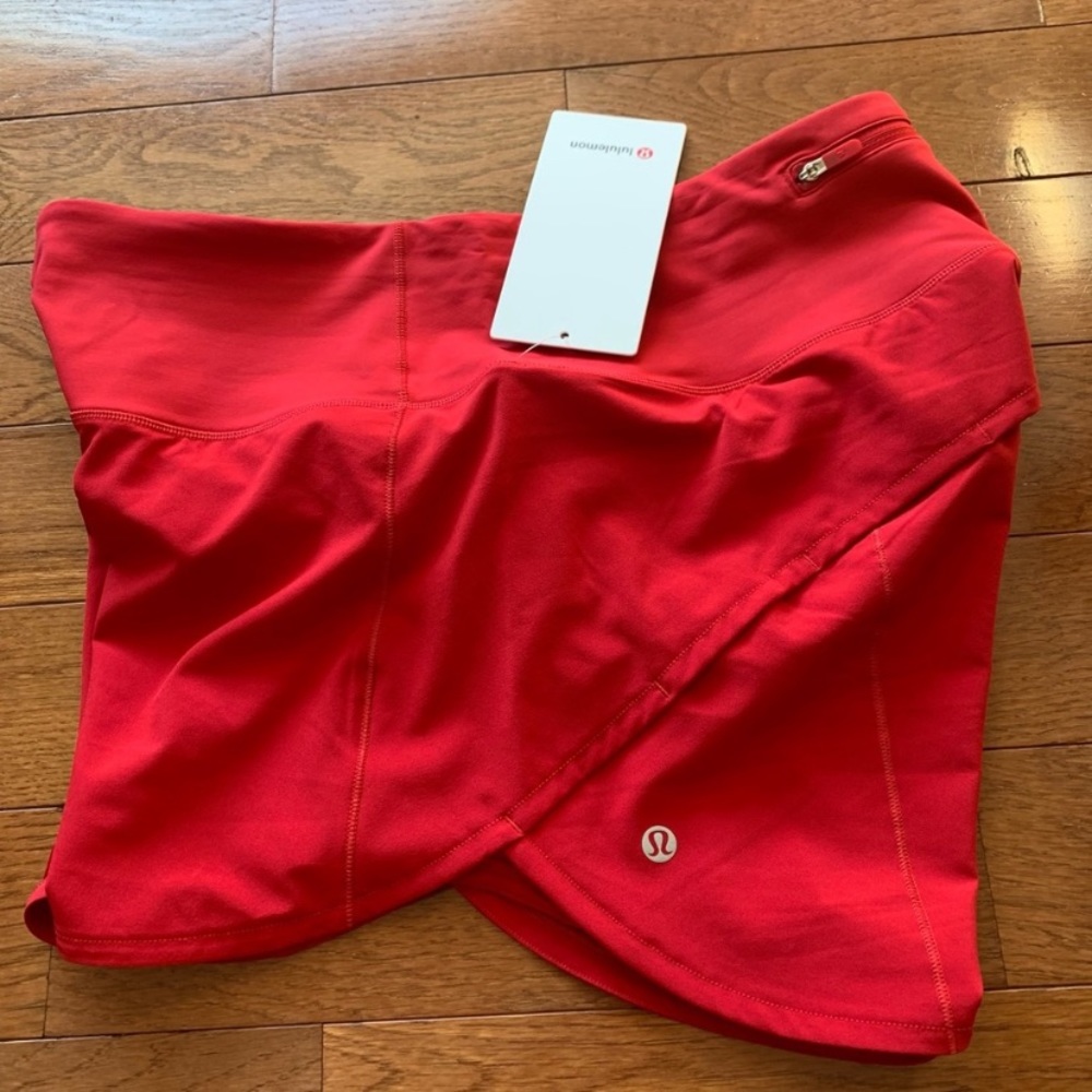 ❤️LULULEMON HIGH RISE SPEED UP SHORT 4”-DARK RED-8/10❤️ - Picture 5 of 13